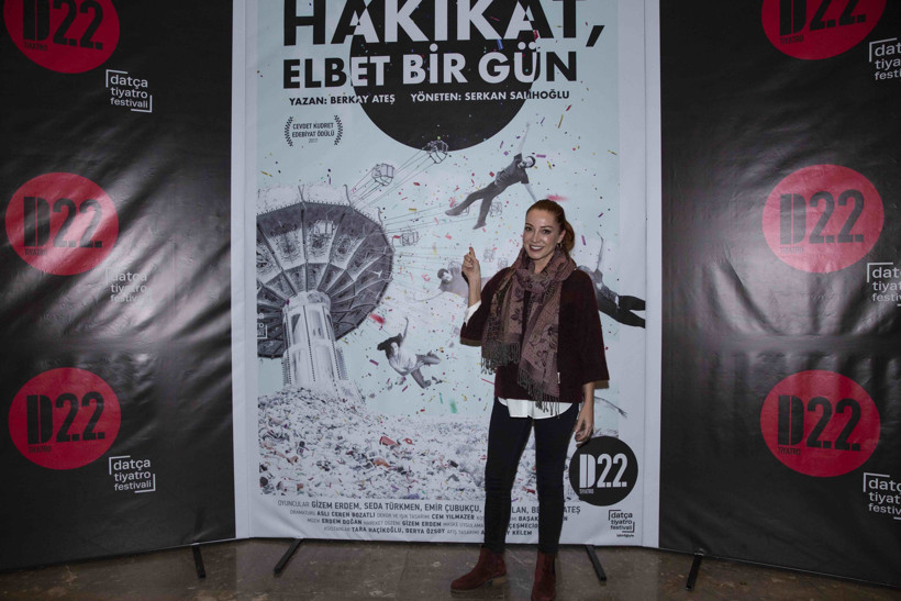 'Hakikat, Elbet Bir Gün' oyununun galası gerçekleşti! - Resim : 2