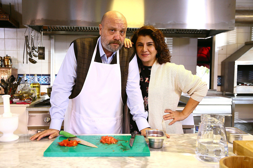 Hayat Sırları setinden ilk kareler paylaşıldı