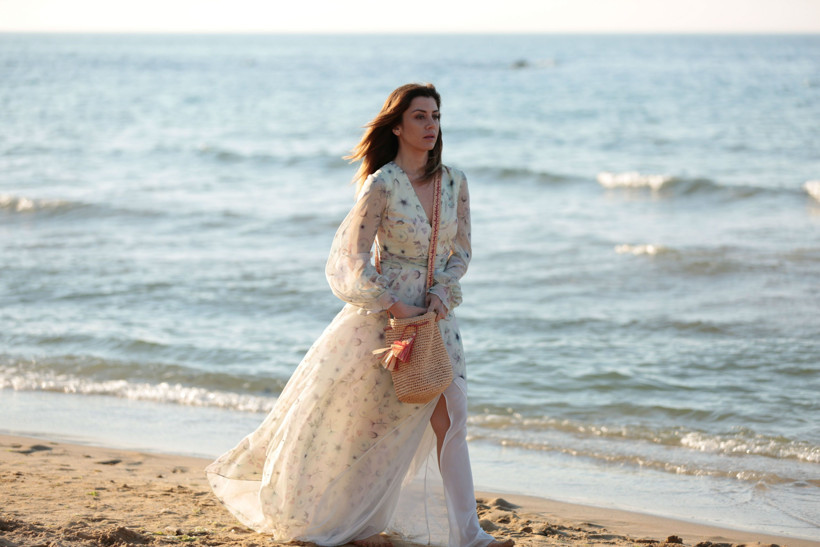 Gökçe Bahadır, deniz sezonunu erken açtı - Resim : 3