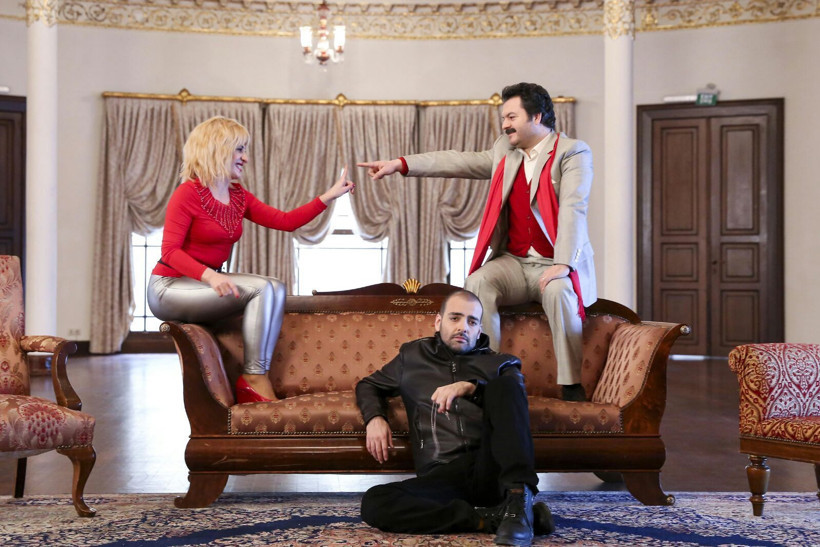 Jet Sosyete dizisinin afiş çekiminde keyifli anlar - Resim : 2