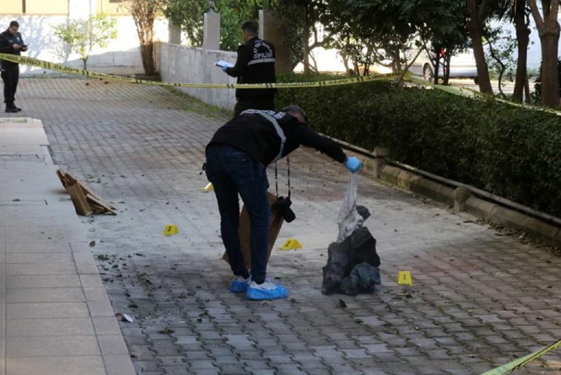Eski eşini yakarak katletmişti, duruşma öncesi öldü