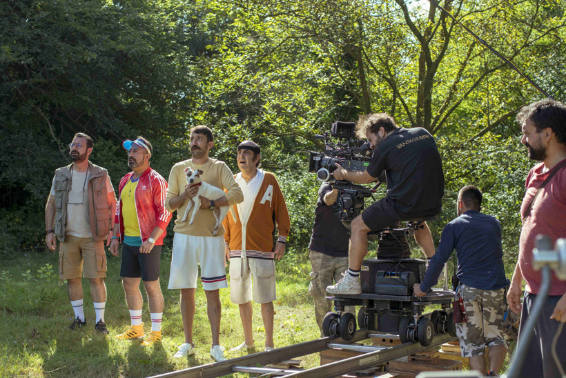 Cem Yılmaz'ın yeni filminden ilk kareler paylaşıldı!