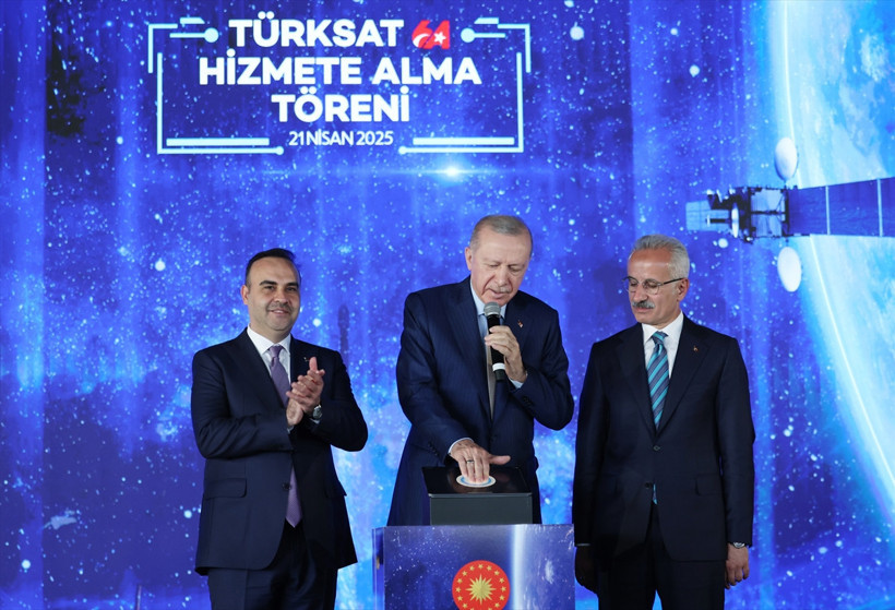 TÜRKSAT 6A hizmete alındı! Cumhurbaşkanı Erdoğan açılışta konuştu... Türkiye 11 ülkeden biri oldu