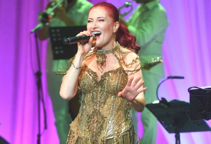 Candan Erçetin, yoğun istek üzerine Açıkhava'da!