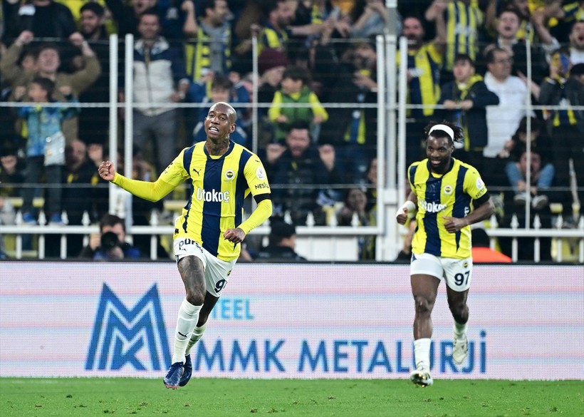 Fenerbahçe'ye Kadıköy'de soğuk duş! Kayserispor bir puanı uzatmalarda aldı - Resim : 2