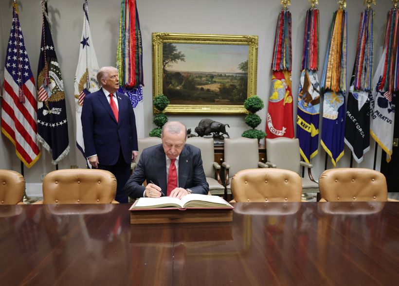 Beyaz Saray'da tarihi zirve! Cumhurbaşkanı Erdoğan, Trump ile görüştü... Trump: "Erdoğan büyük bir lider, saygı duyuyorum" - Resim : 3