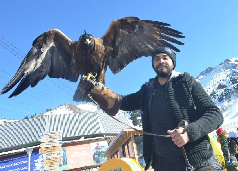 Üç bin metrede, meşhur kartalla fotoğraf çektirdi - Resim : 3