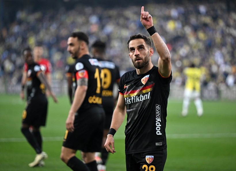 Fenerbahçe'ye Kadıköy'de soğuk duş! Kayserispor bir puanı uzatmalarda aldı