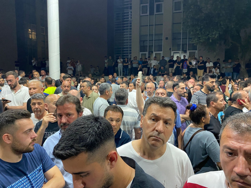 Manisa Büyükşehir Belediye Başkanı Ferdi Zeyrek yoğun bakıma kaldırıldı. Durumu kritik. Son sağlık durumunu başhekim açıkladı