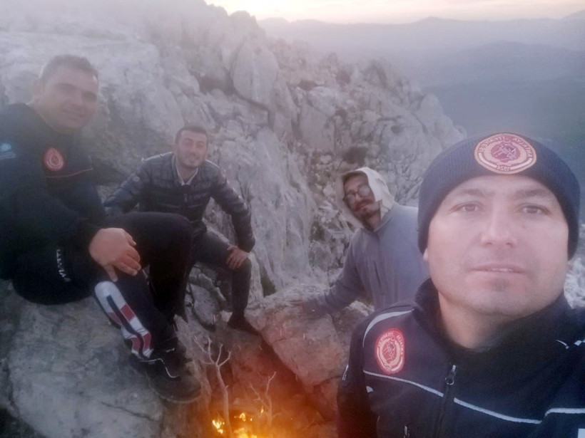 Dağda kaybolmuşlardı! Mühendislerden haber var