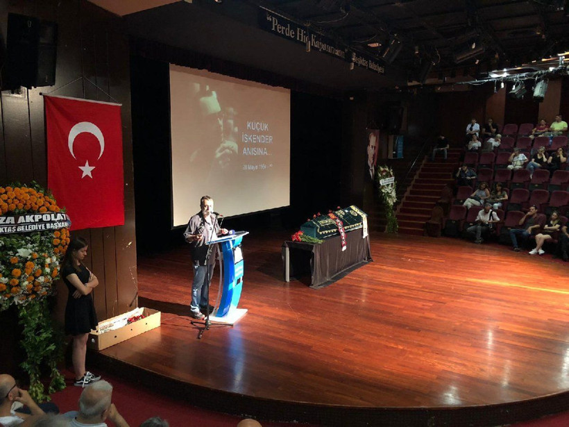 Küçük İskender’e veda