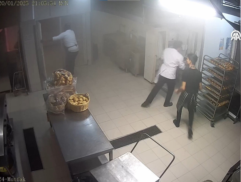 Kartalkaya'daki yangın faciasından yeni görüntüler: Yangın tüpünü kullanmayıp, kaçtılar