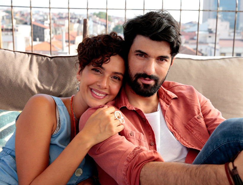 Engin Akyürek ve Bergüzar Korel hangi filmde buluştu?