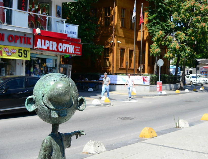 Avanak Avni ve Oğuz Aral Kadıköy’de - Resim : 3