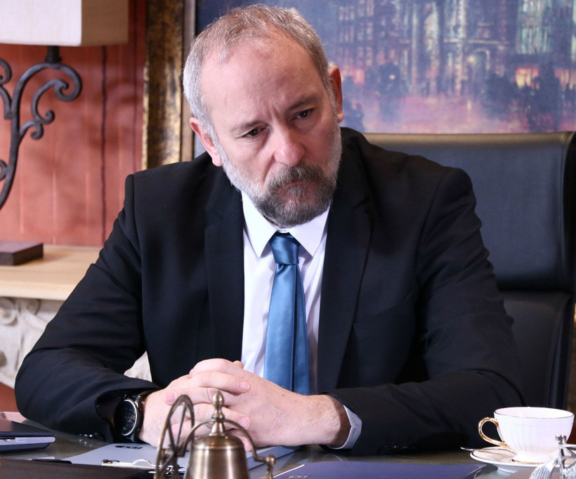 Dünyanın En Güzel Kokusu 'İlk Aşk' filmine hangi ünlü oyuncu dahil oldu?