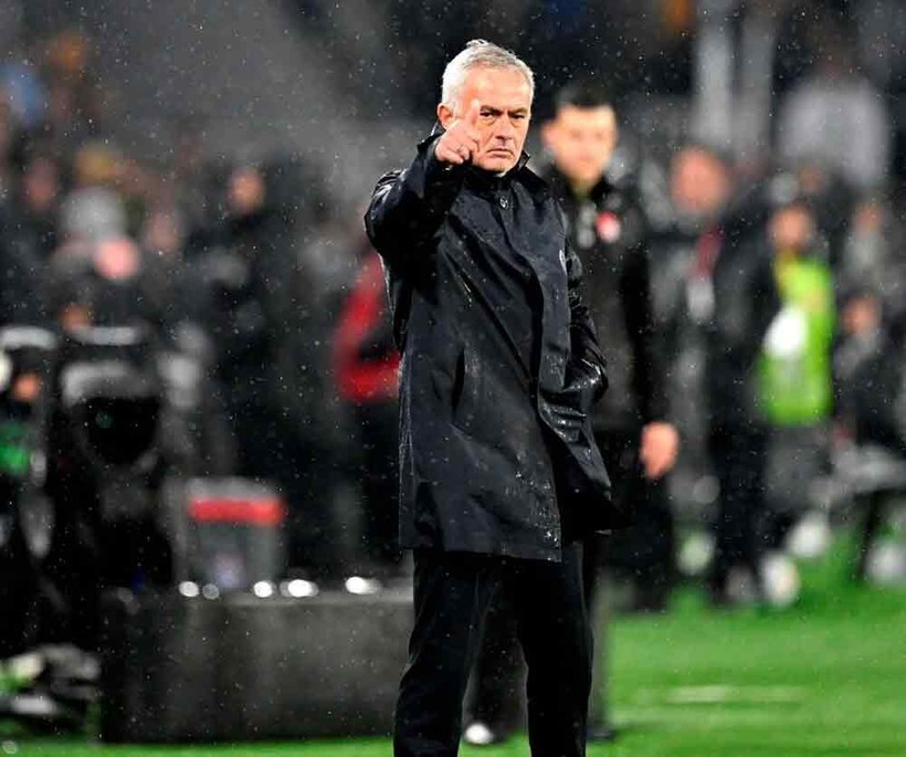 Stadyum büyütme projesinin resmen duyurulduğu Fenerbahçe'de Ali Koç'tan devam açıklaması