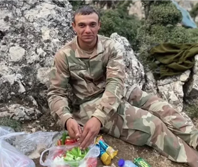 Şehit Mustafa Uslu’nun vasiyeti yerine getirildi! Çevre, Şehircilik ve İklim Değişikliği Bakanlığı'nın inşa ettiği ev ailesine teslim edildi - Resim : 3