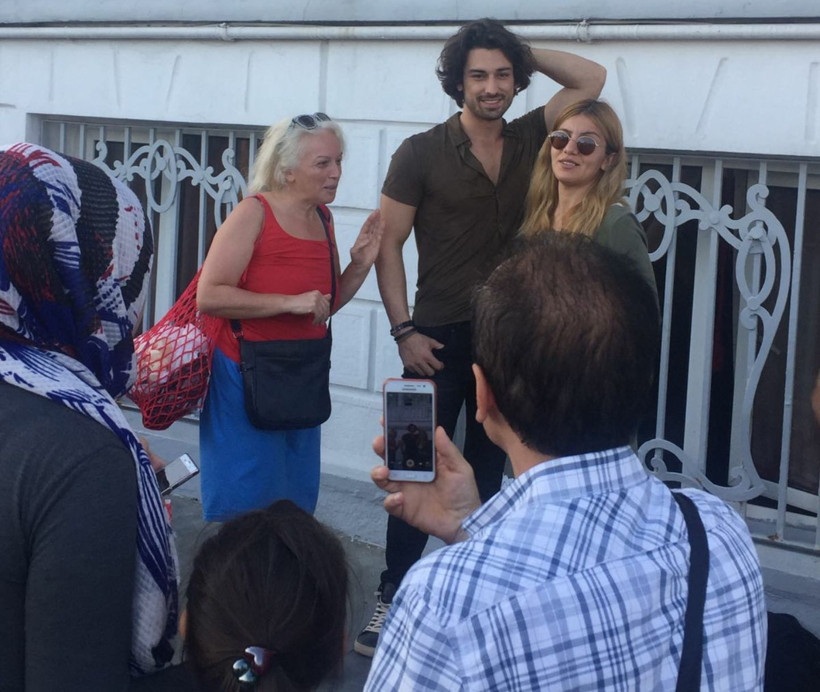 Fazilet Hanım ve Kızları setinde Alp Navruz'un zor anları - Resim : 3