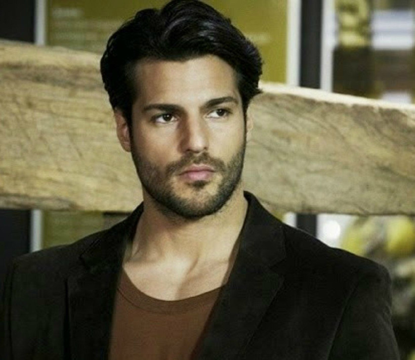 Serkan Çayoğlu TRT'nin hangi iddialı dizisiyle anlaştı?