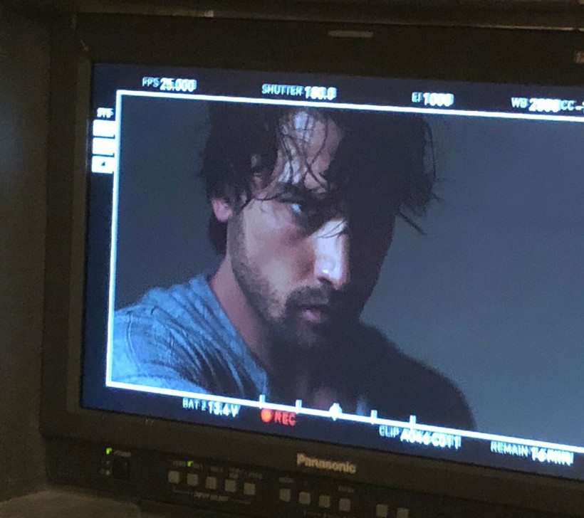 Alp Navruz'dan 'Elimi Bırakma' için ilk kare!