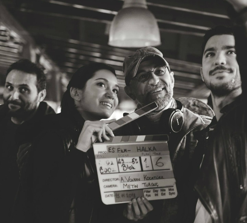 Halka dizisinin kadrosuna hangi iki ünlü oyuncu katıldı?