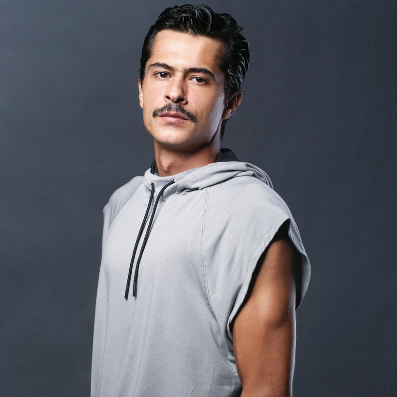 İsmail Hacıoğlu 'Kayıt Dışı' ile ekranlara dönüyor