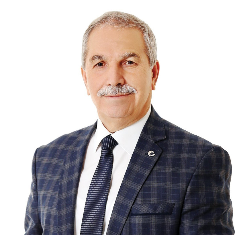 Eski ilçe belediye başkanı kaza yaptı!