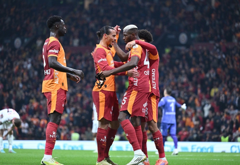 Galatasaray, zirve yarışında hata yapmadı! 5 gollü maçta Aslan’dan kritik galibiyet