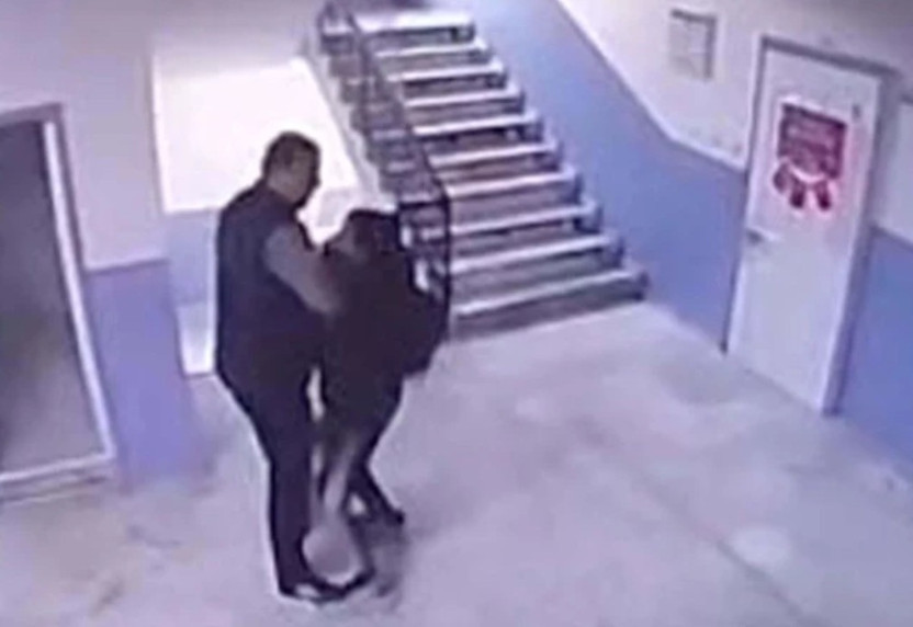 Otizimli öğrenciyi merdivenden itmişti! O okul müdürü hakkında yeni gelişme!