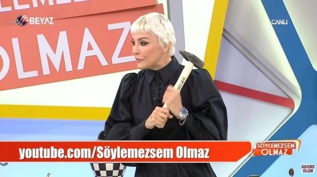 Deniz Akkaya, Bircan Bali ve Seren Serengil ile yorumculuk yaptığı Söylemezsem Olmaz programından ayrıldı: MedyaTava günler önce duyurmuştu