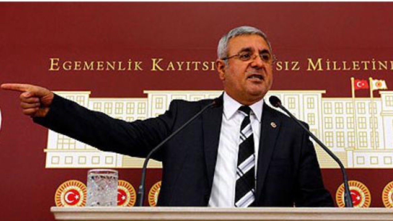 Canlı yayında acı haberi aldı: Mehmet Metiner kimdir? Mehmet Metiner kaç yaşında ve nereli?