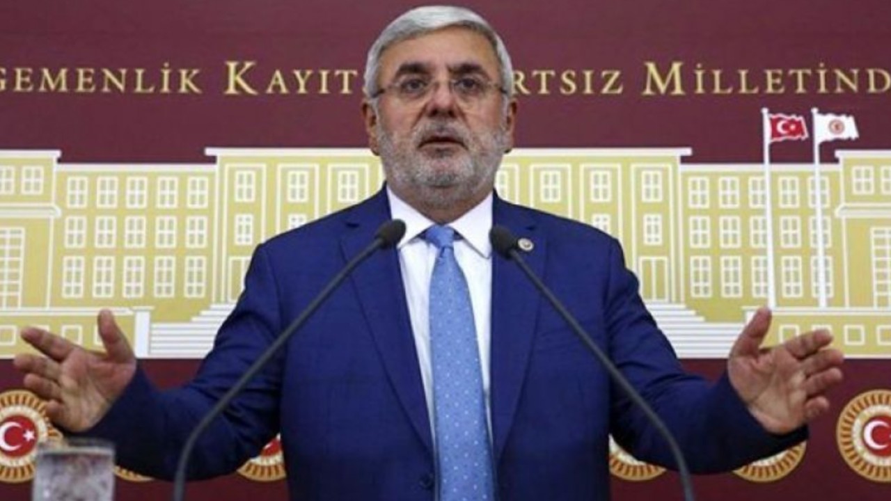 Canlı yayında acı haberi aldı: Mehmet Metiner kimdir? Mehmet Metiner kaç yaşında ve nereli?